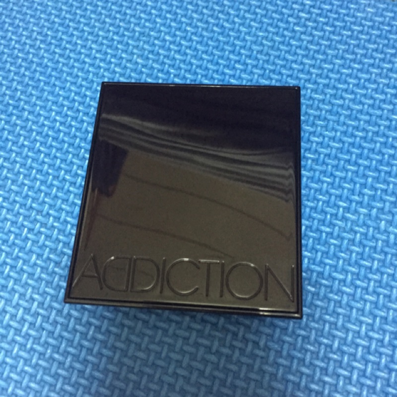 Addiction 三色遮瑕膏 遮瑕盤 9.5成新