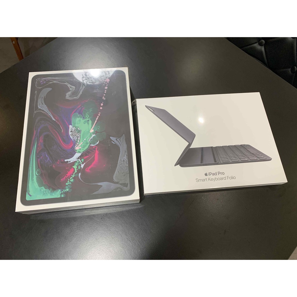 全新 2019 iPad Pro 11" Wifi 256G 太空灰 加 原廠鍵盤  組合價 只要32500 !!!