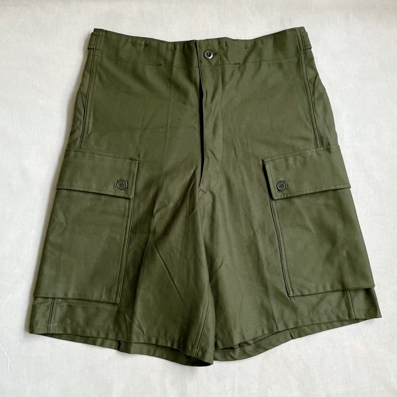 荷蘭公發 70s Dutch Army cargo shorts 可調式腰圍 大口袋 軍褲 短褲 古著 vintage