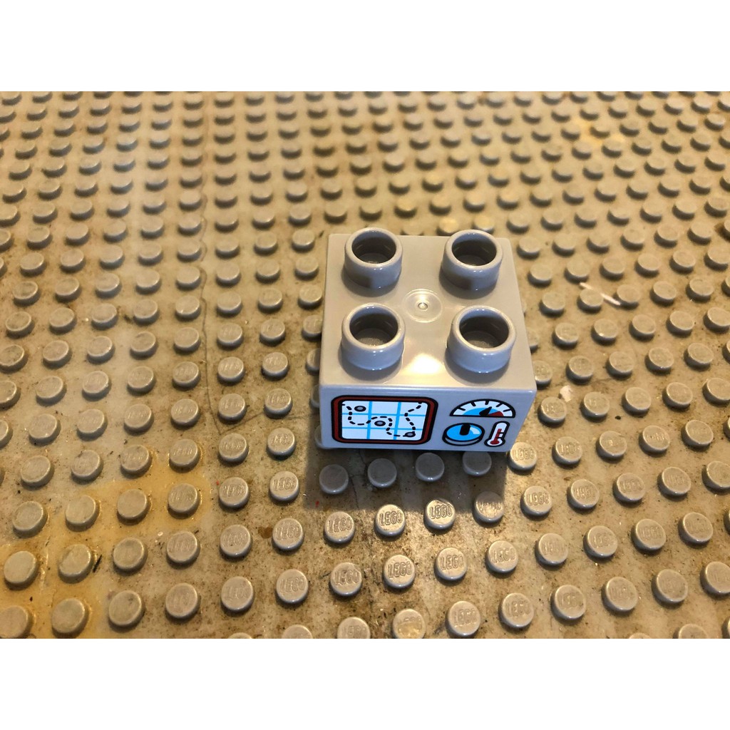 《《小不點私藏舖》》lego 樂高積木 DUPLO 得寶 2x2 淺灰色 儀錶板 標誌 1 個 如圖！