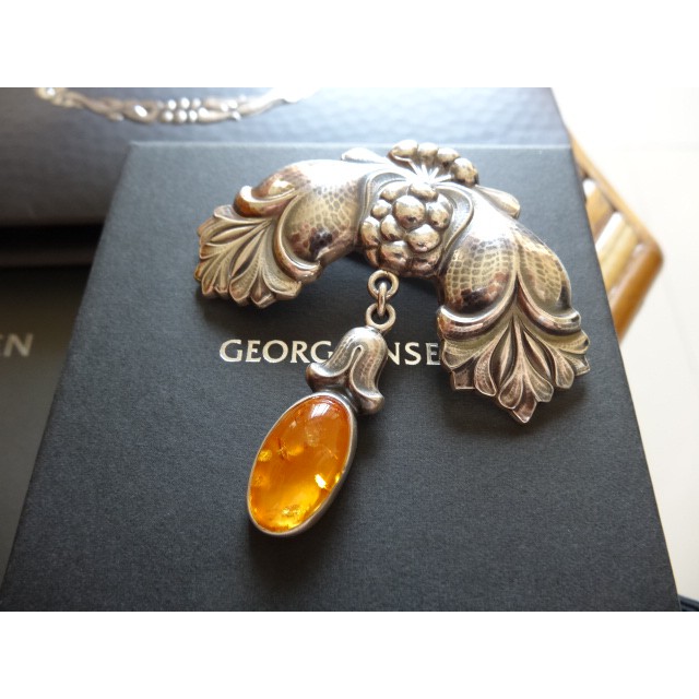 全新 專櫃正品真品 GEORG JENSEN 喬治傑生之 2018 年度項鍊款 琥珀胸針 190（超限量)