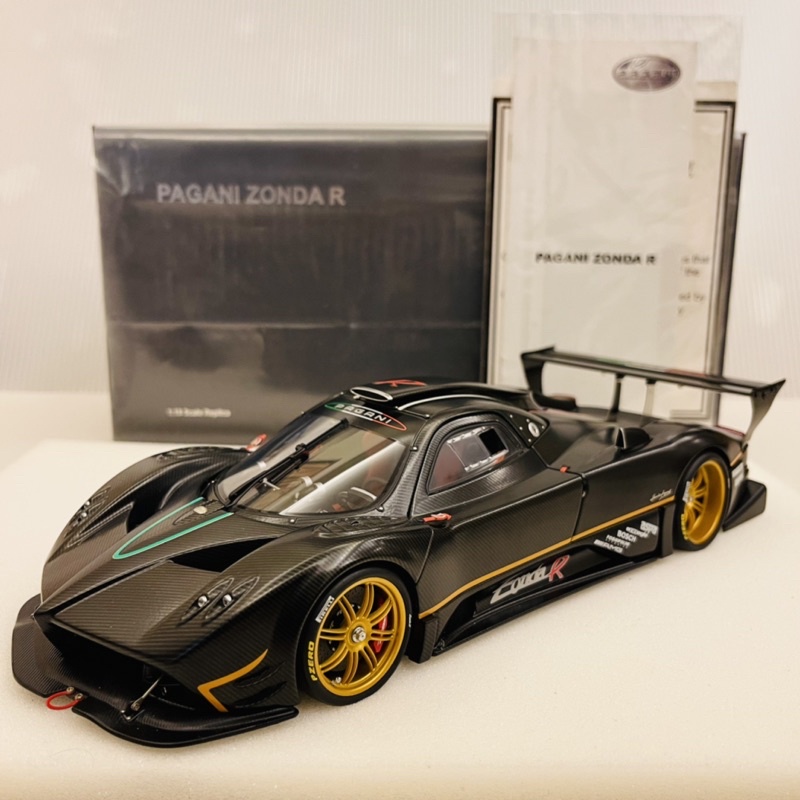 1/18 パガーニゾンダR