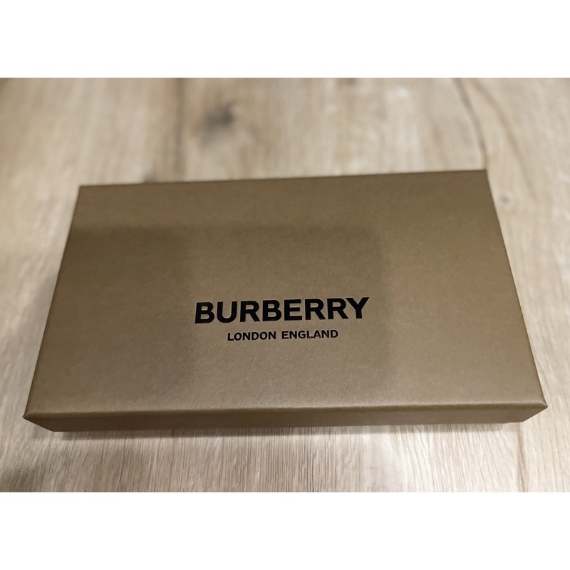 Burberry盒子