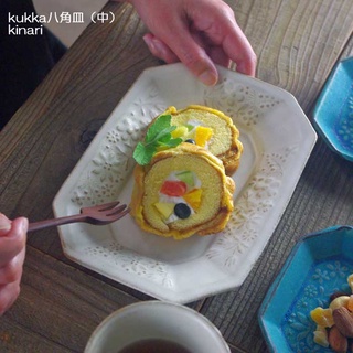 *現貨*日本製 職人手工製作益子燒 花卉浮雕八角盤(大/中) KINARI 陶盤 點心盤 蛋糕盤 沙拉盤 菜盤 八角盤