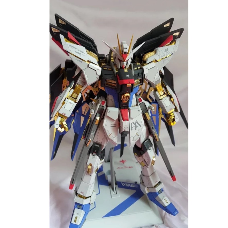 PG STRIKE FREEDOM 1/60 PG強襲自由 攻擊自由 GK改件