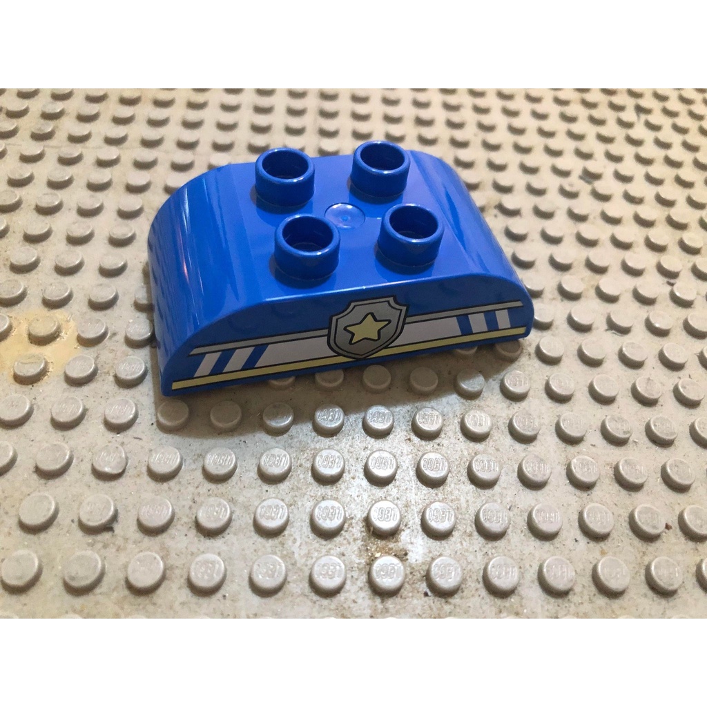 新款【點點小豆】LEGO 樂高 DUPLO 得寶 2x4 警察 警局 藍色 標誌 一個！