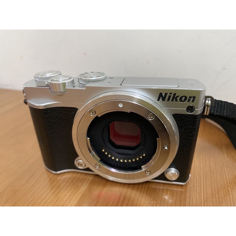 Nikon 1 J5 二手