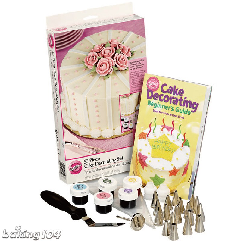 美國 Wilton 惠爾通 蛋糕裝飾工具組 18個花嘴+24個擠花袋+2個花嘴轉換器+花針+彎形抹刀+手冊
