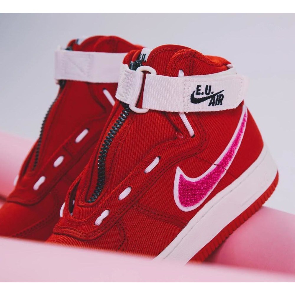 emotionally unavailable x nike