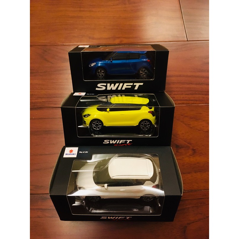 suzuki swift 原廠1:43模型車