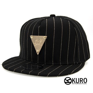 KURO-SHOP潮流新風格-黑色直紋 金色三角牌 棒球帽 板帽