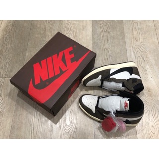 【Fashion SPLY】Nike Air Jordan 1 x Travis Scoot 倒勾 CD4487-100
