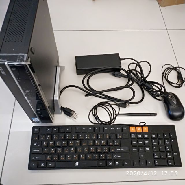 [二手] msi wind box DC520 intel E3400 (2.6Ghz) 主機含鍵盤,滑鼠(無螢幕)