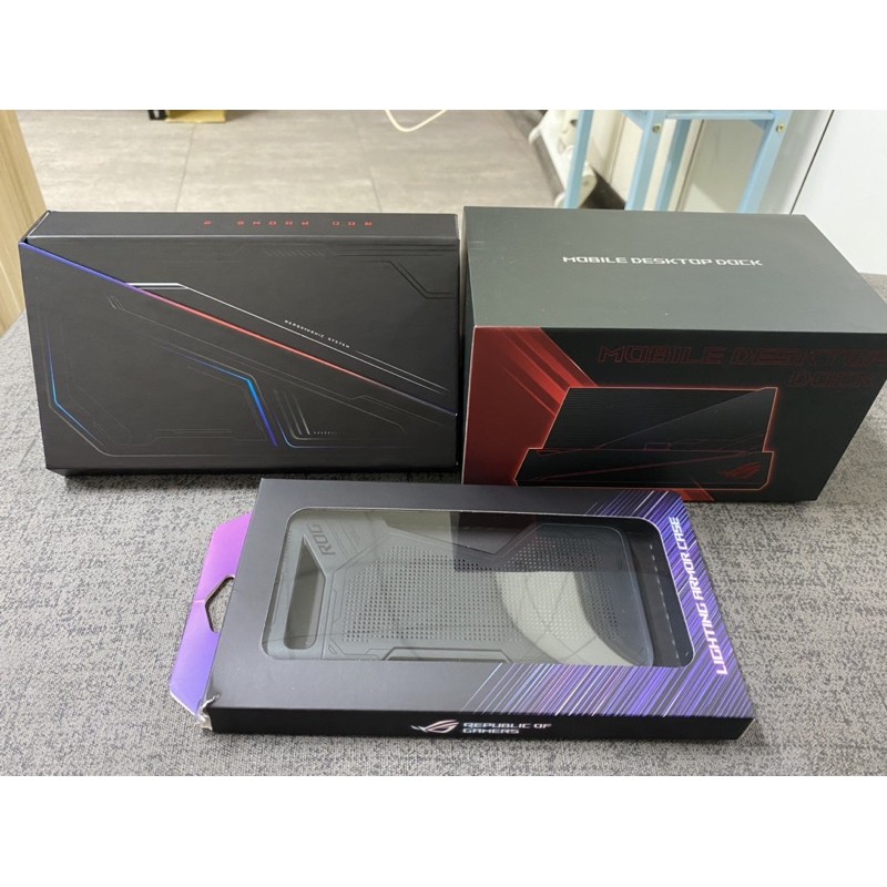 [二手九成新以上］Asus Rog3 12G+512GB Rog Phone 3 （含底座+配件齊全）