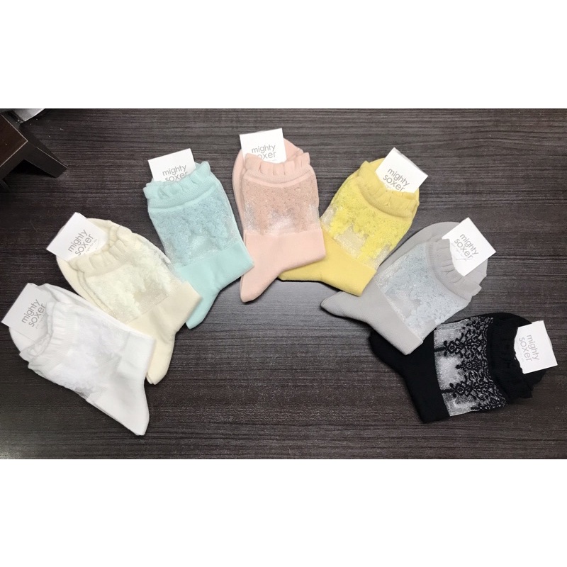 日本🇯🇵現貨 靴下屋 🆕 超美拼接透明感蕾絲織紋短襪