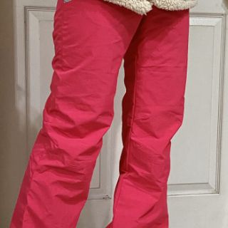 bossini 堡獅龍大女童雪褲登山滑雪最愛防風防水禦寒保暖，桃紅，最後160cm出清