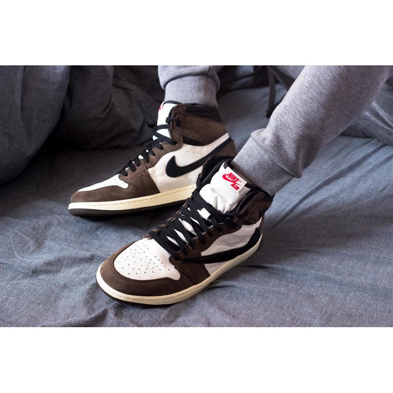 travis scott jordan 1 reverse swoosh