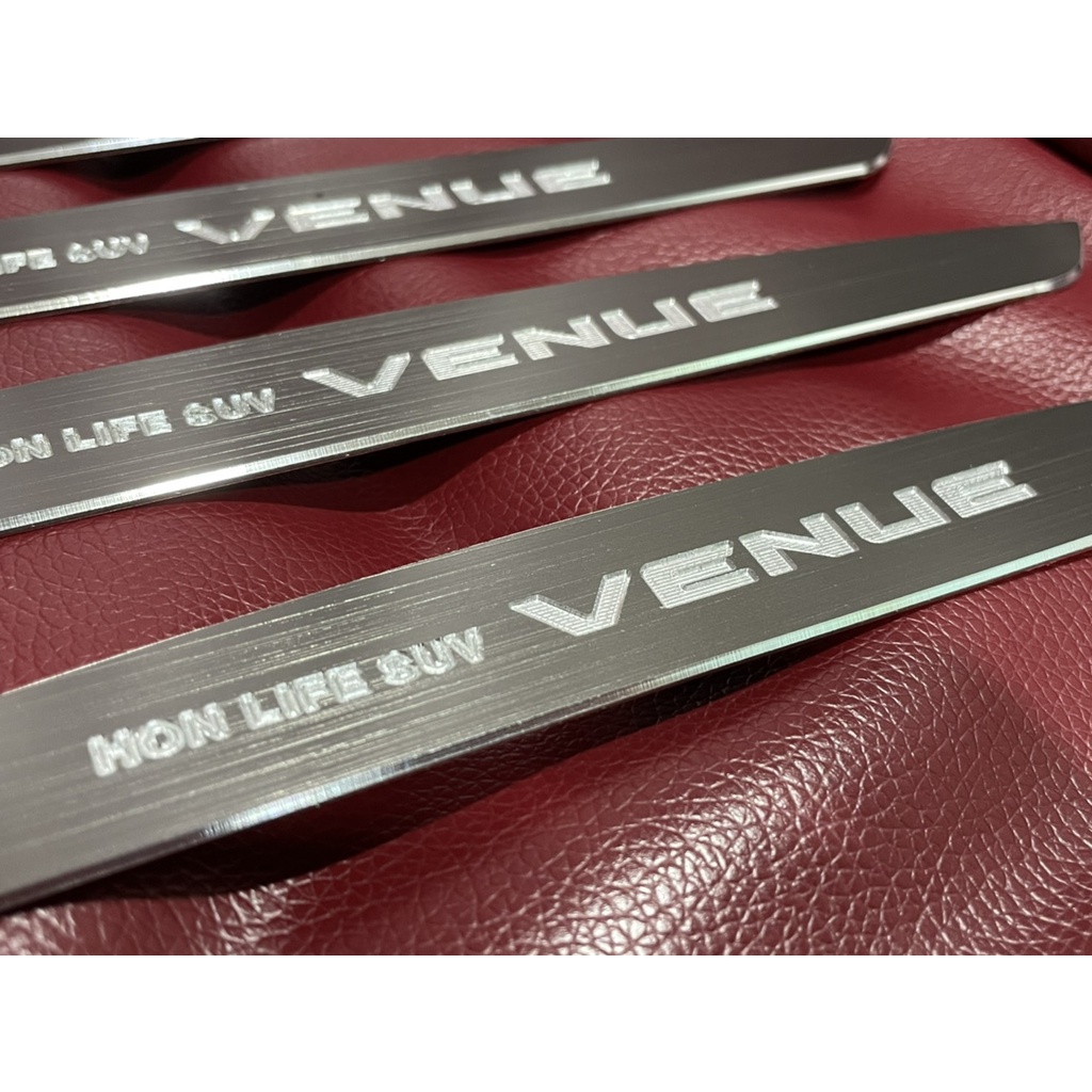 Venue 現代 Venue 輪拱髮絲紋鋁飾板(現貨．快速出貨）