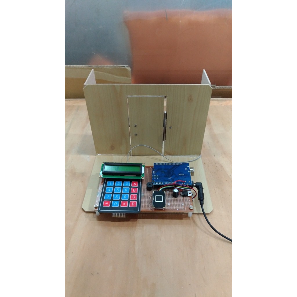 『好人助教』專題製作 Arduino專題 指紋密碼鎖 門禁管理系統 學生專題 可改MicroPython