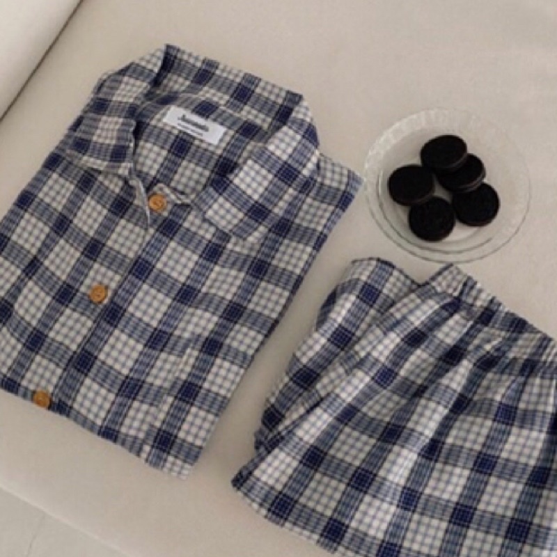[現貨] 韓國 Juuneedu 睡衣居家服 (深藍格紋木釦) 七分袖x短褲