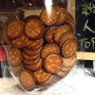 全素 黑糖小鹹餅 好吃推薦 台灣古早味 可以DIY 黑糖麥芽餅