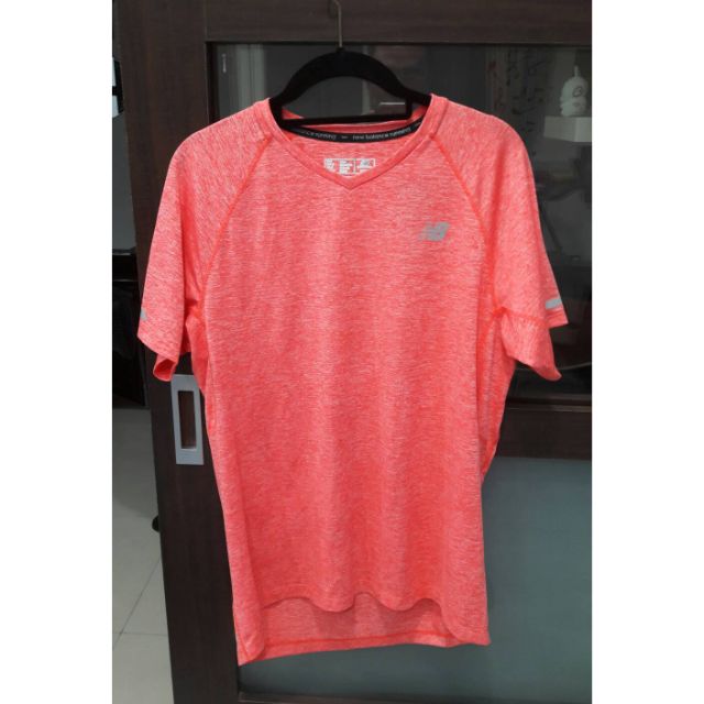 New balance 男款全新 橘色系 透氣排汗款洞洞衣服 涼感 L 全新吊牌在 580