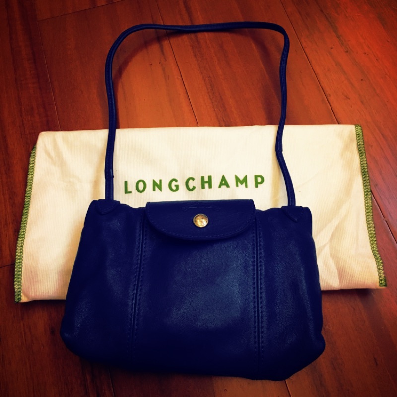 正品9成新Longchamp小羊皮摺疊包/郵差包/斜背包 冰藍色
