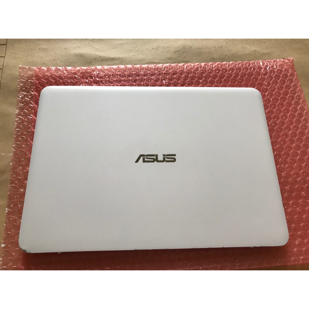 ASUS UX305F