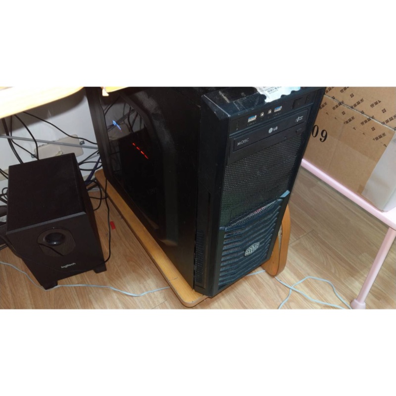 二手電競電腦主機。絕地求生。gta5效能全開順跑