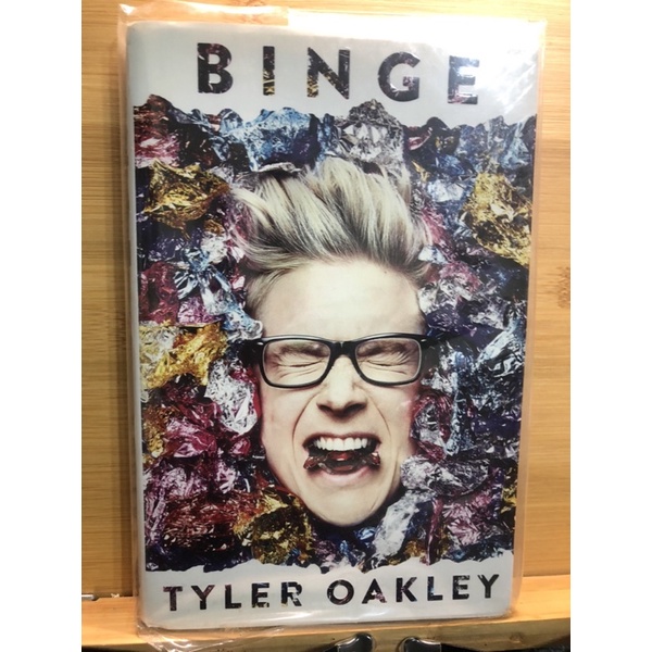 ［二手］Binge Tyler Oakley 自傳 進口 免運