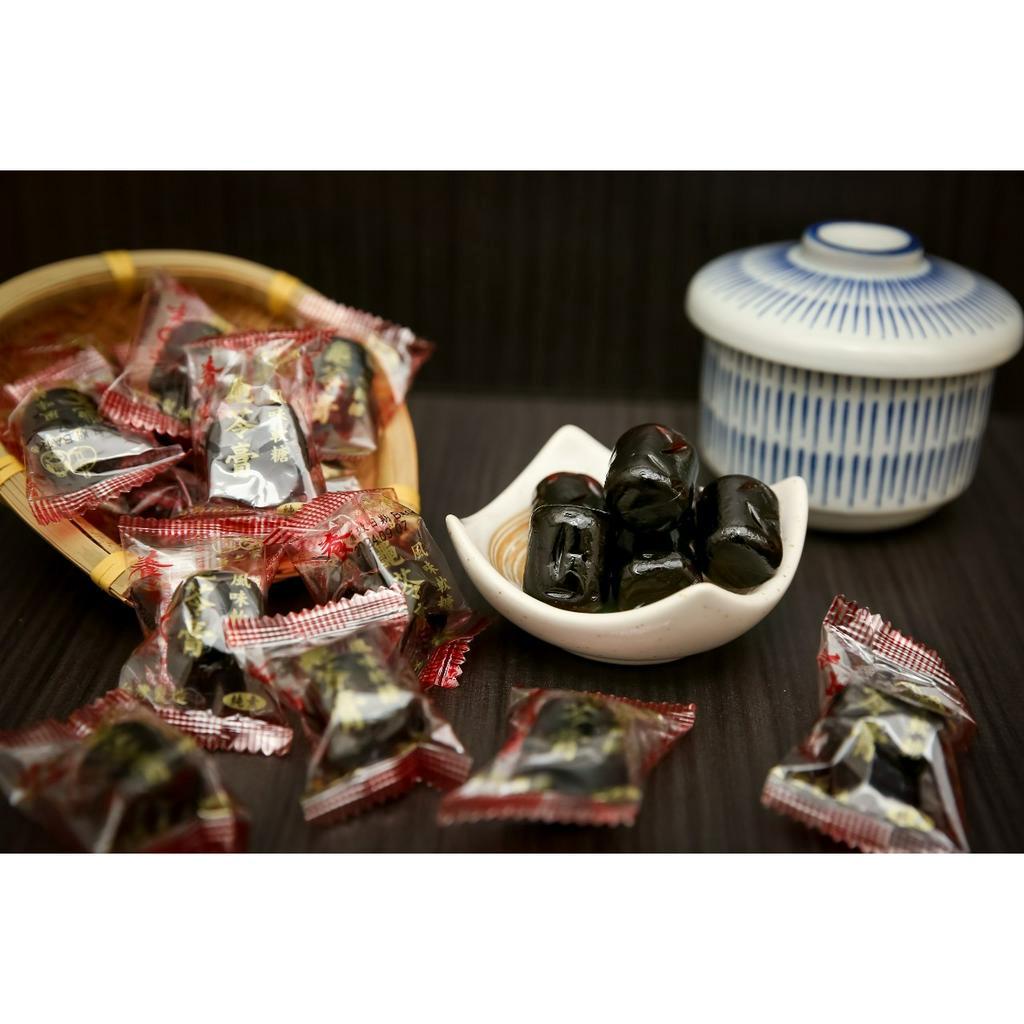 龜苓膏風味軟糖(300g/包)，東港，現貨，快速出貨，零食，伴手禮，年貨。