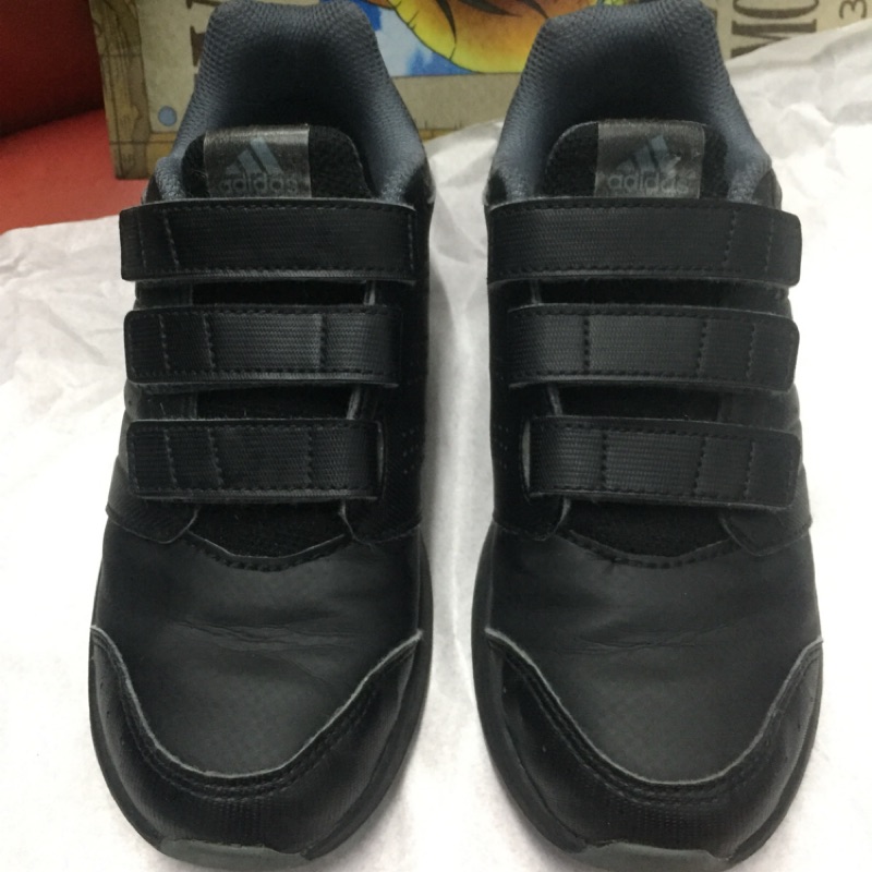二手出清 adidas 中童運動鞋（JP21號）全黑