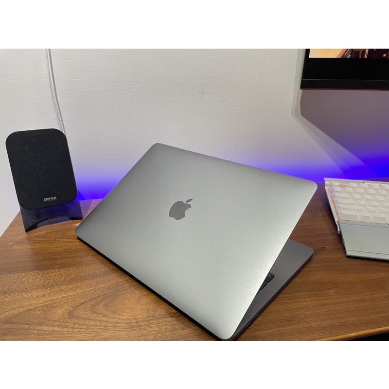 MacBook Pro 13吋 2017 Touch Bar版 i5 2.3/8G/256GB SSD 灰二手8.5成新