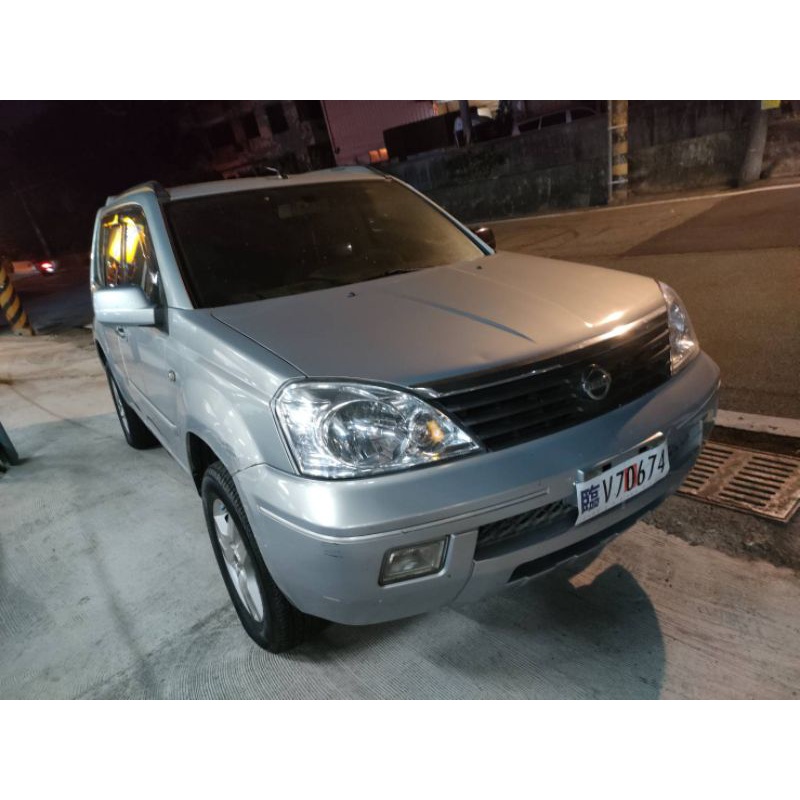 2005 x-trail 2.0 售68000 台中大里 0977366449自售