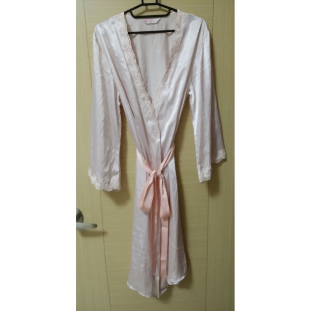 專櫃華歌爾wacoal粉色刺繡睡袍