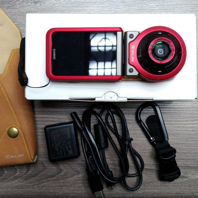 Casio EX-FR100 紅 防水運動相機自拍美顏機 二手 公司貨