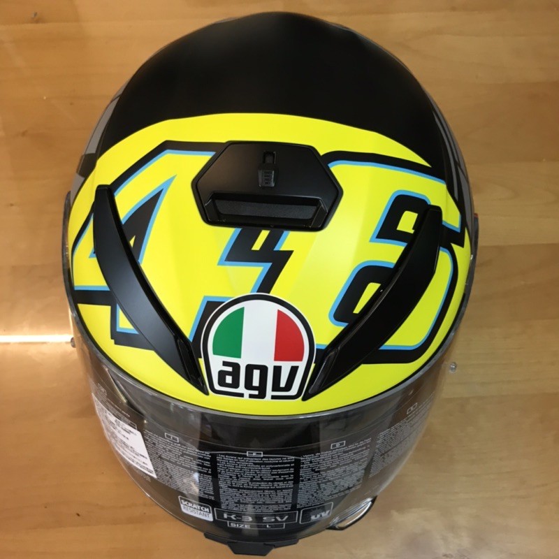 agv 大里特約商moto2輪館  K3SV VR46 感動流目屎！