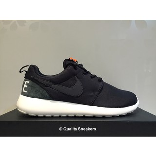 Quality Sneakers - Nike Roshe One 黑白 黑灰 麂皮 字體 女段 819881 001