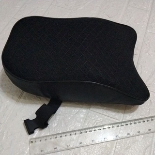 全新 現貨 記憶枕 材質 車用 頭枕 靠枕 腰靠 兩用 正面 網格 編織 透氣 背面 皮革 裡層 記憶棉 舒適 時尚 枕
