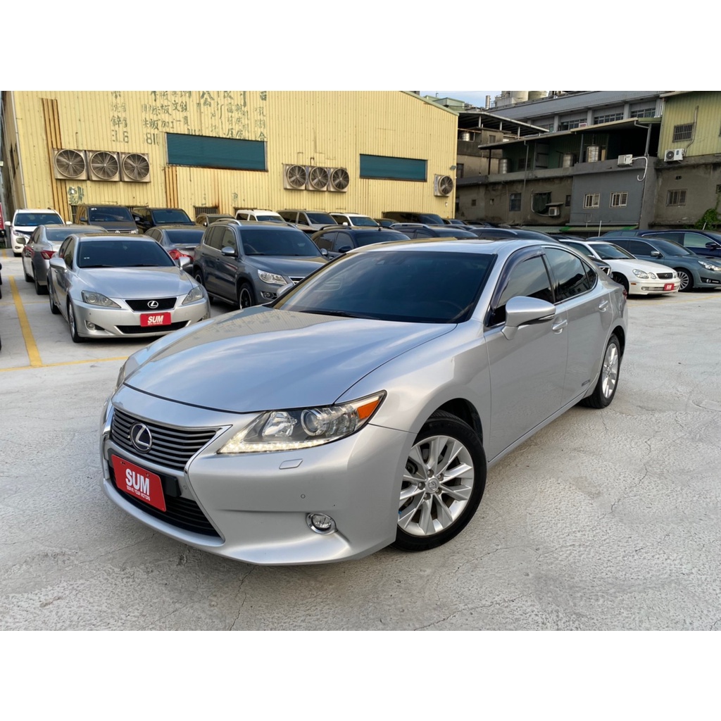 『二手車 中古車買賣』2014 Lexus ES 300h旗艦版 實價刊登:61.8萬(可小議)