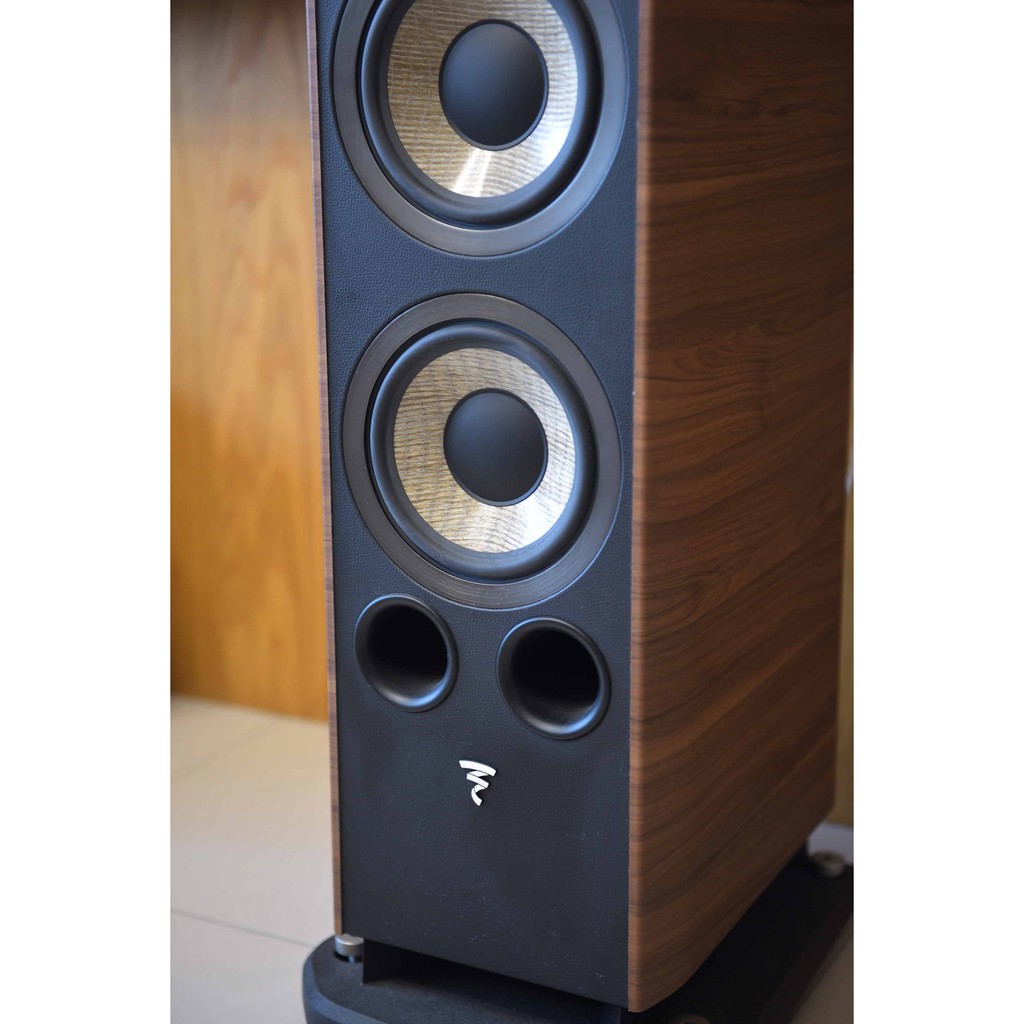 focal 836