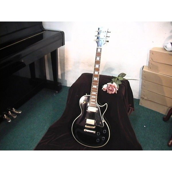 日本YAMAHA 中古鋼琴批發倉庫 潮流黑亮面電吉他 GCT-S11R 無底價促銷9800元