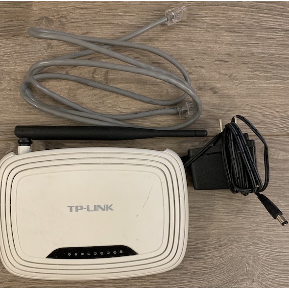 零件 未測 TP-LINK TL-WR740N 無線IP分享器 只要 10 元
