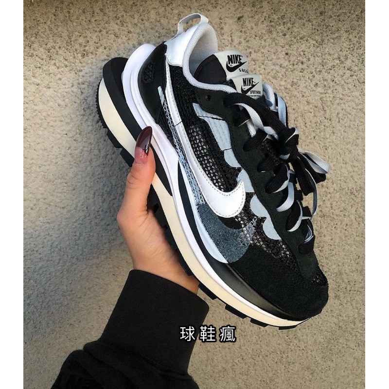 『球鞋瘋』Nike x Sacai VaporWaffle 黑白 慢跑鞋 CV1363-001