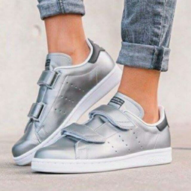 Adidas StanSmith銀色黏帶+Nike 米色阿甘鞋
