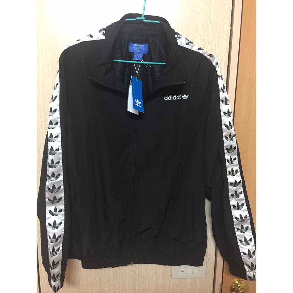 adidas hoodie tnt