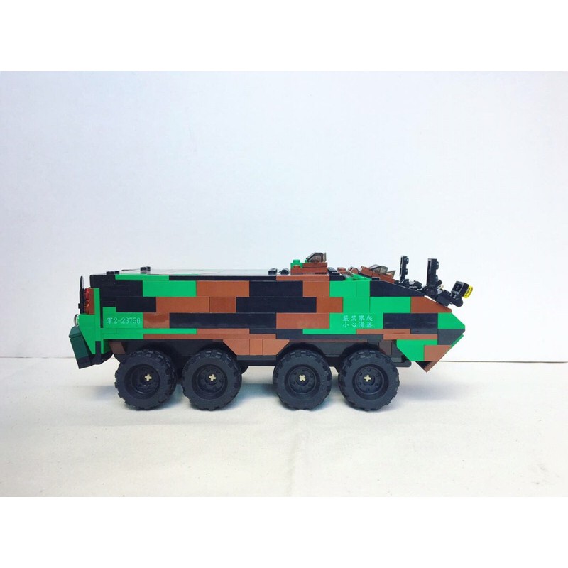 Lego MOC 中華民國 台灣陸軍CM-32 雲豹裝甲運兵車