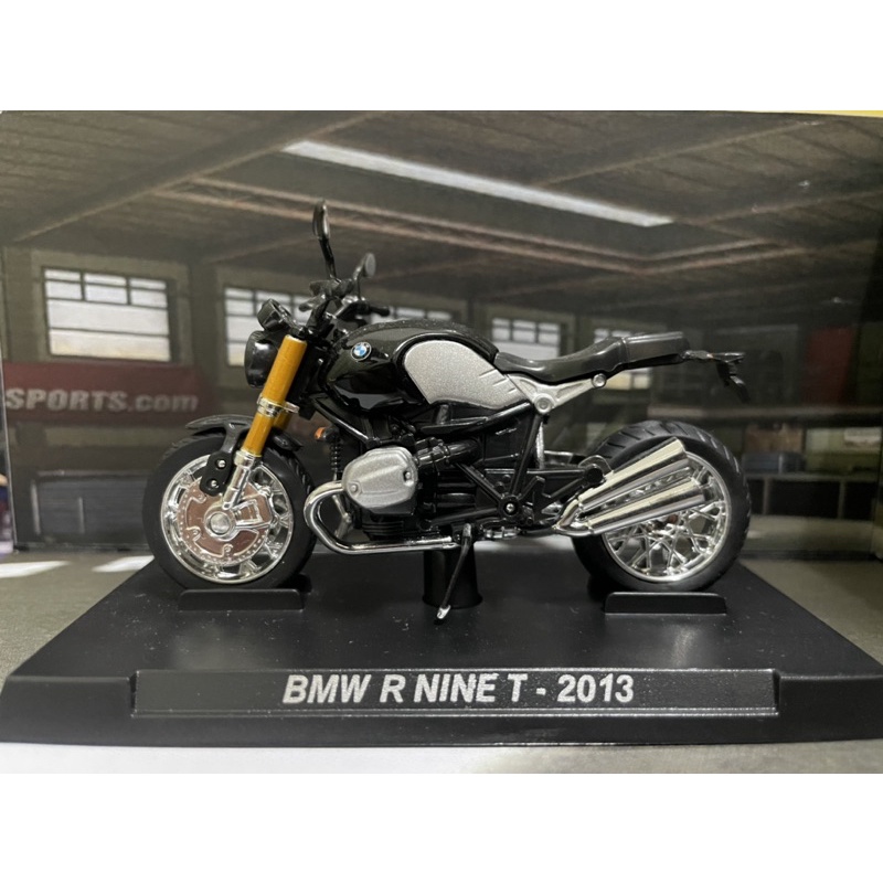 711集點 1/24 德國BMW 重型摩托車 BMW R NINE T-2013