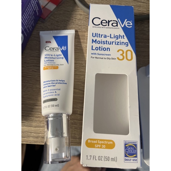 cerave Ultra-Light保濕防曬乳液