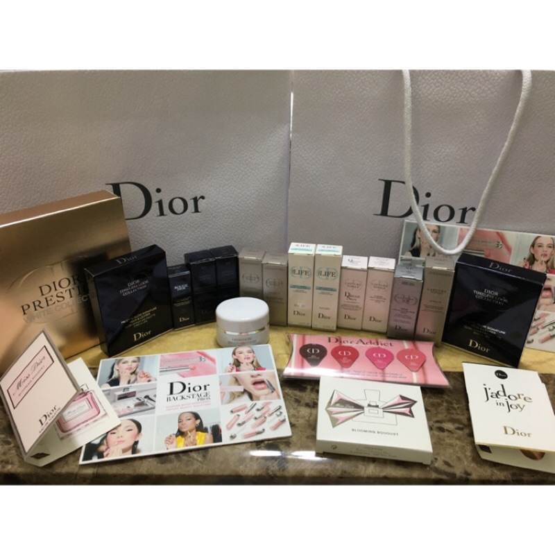 Dior迪奧試用品 花植水漾保濕精華、超完美持久粉底液、粉漾潤唇系列試用卡、超級夢幻美肌萃